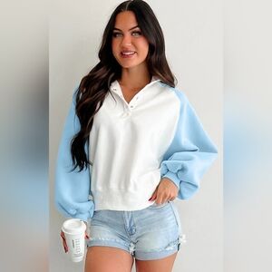 Women's Blue and White Snap Buttons Sweatshirt Pullover